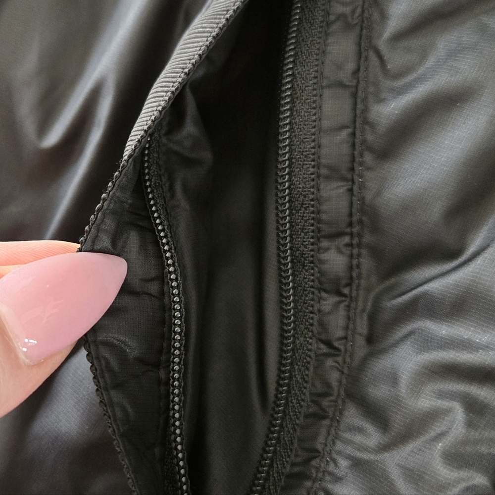 Womens Lululemon Size 6 Pullover - Picture 5 of 13